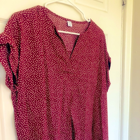 Wide Cut Blouse - Picture 2 of 5